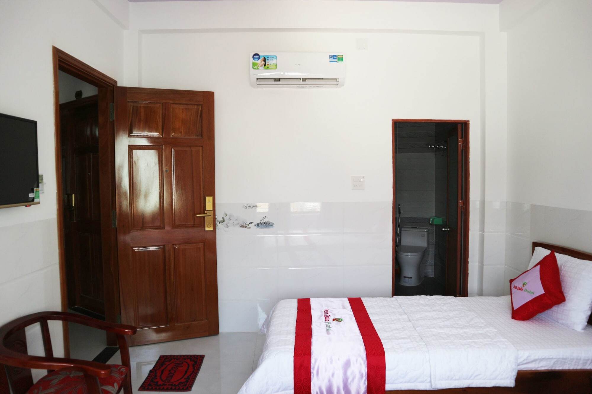 קוי נון Anh Quan Hotel מראה חיצוני תמונה